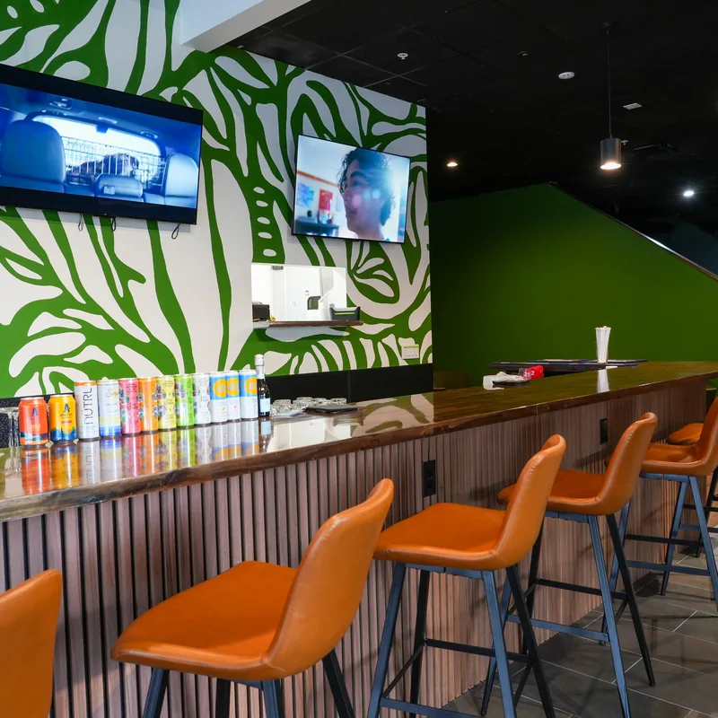 Inside Golf Pub Social 5