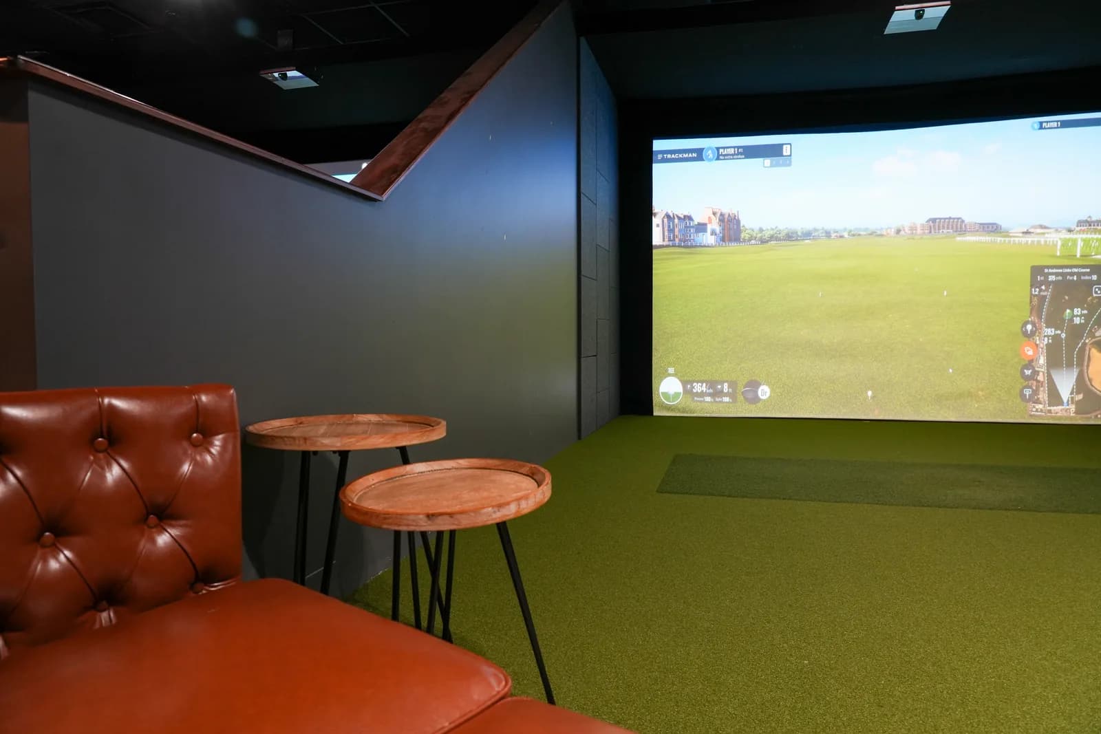 Golf Pub Social bay 3